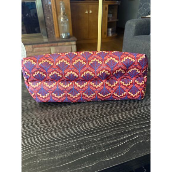 Gorgeous Patterned Bohemian Flower Crossbody With 3 Different Straps - Picture 7 of 10